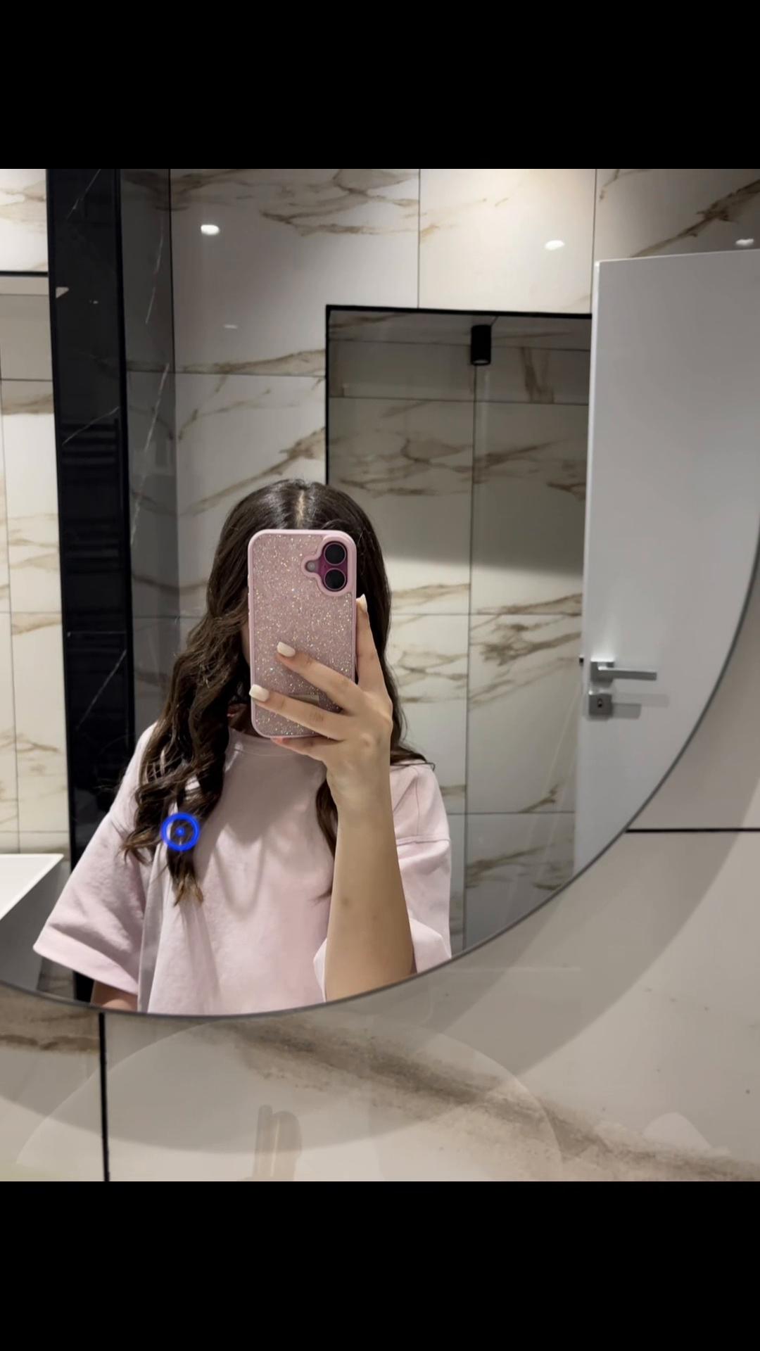 @Chloe Giordano