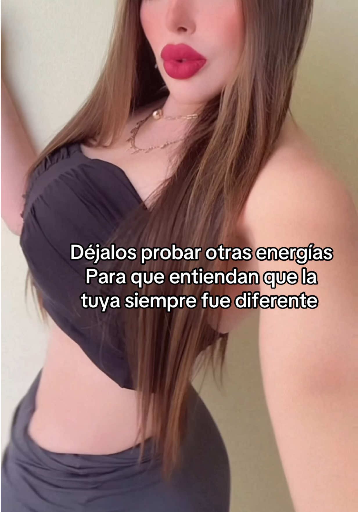 @vanesza_hurtado