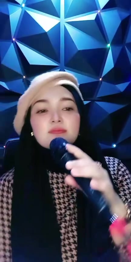 @Ce.amel13
