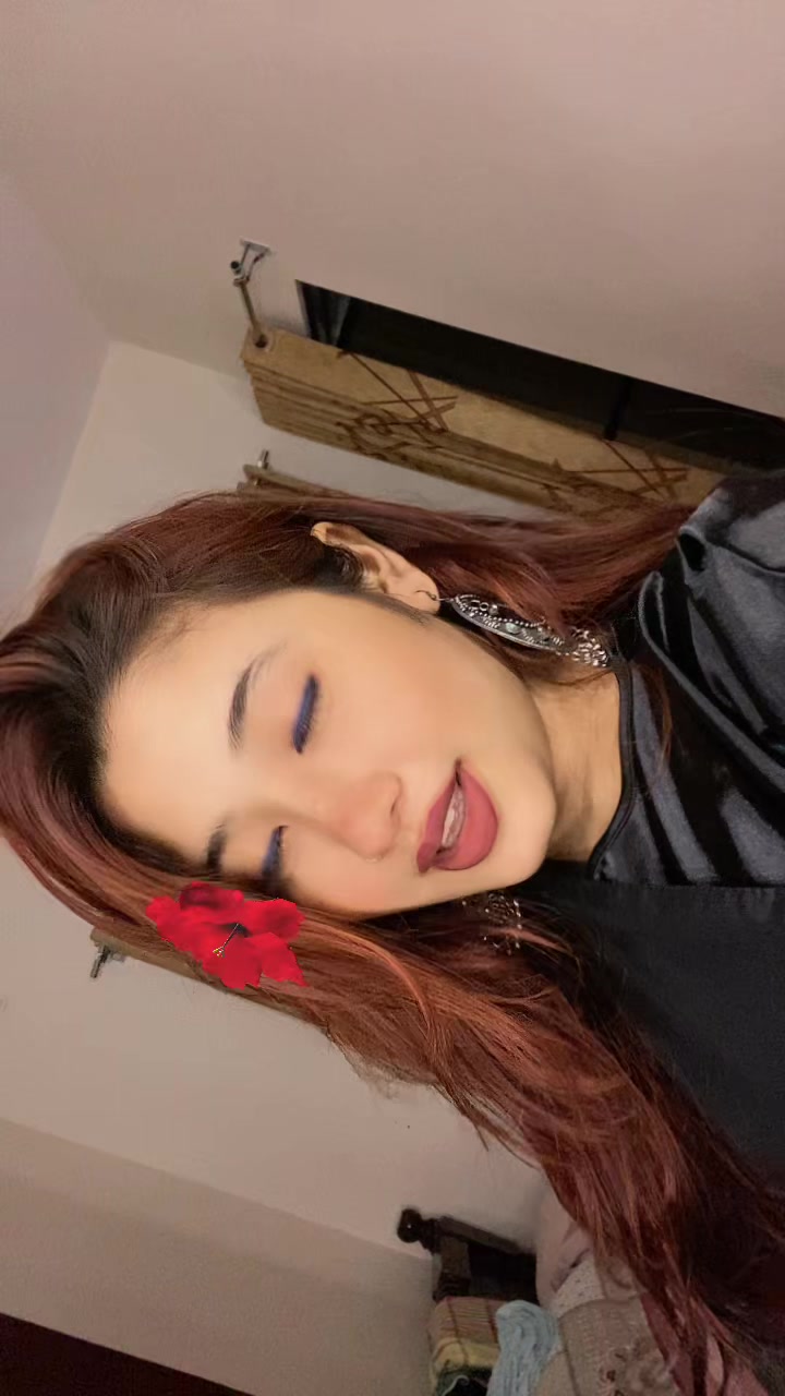 @🍷
