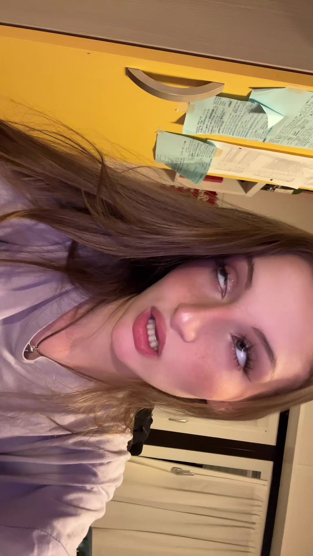 @Cris.🌙