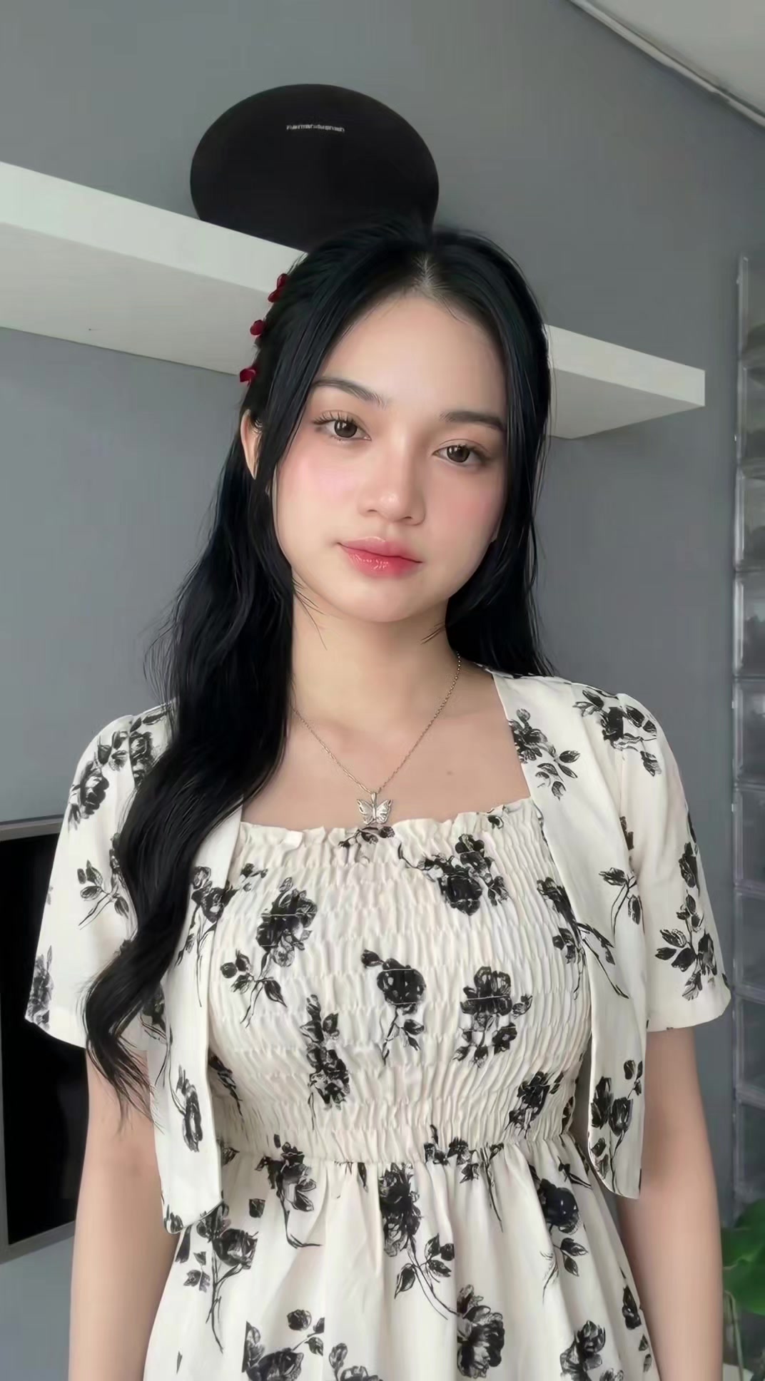 @flora0ne