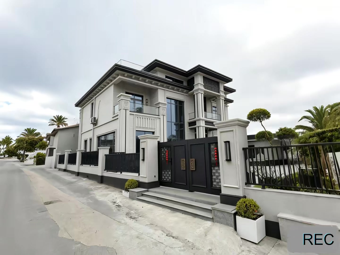 @Dream House