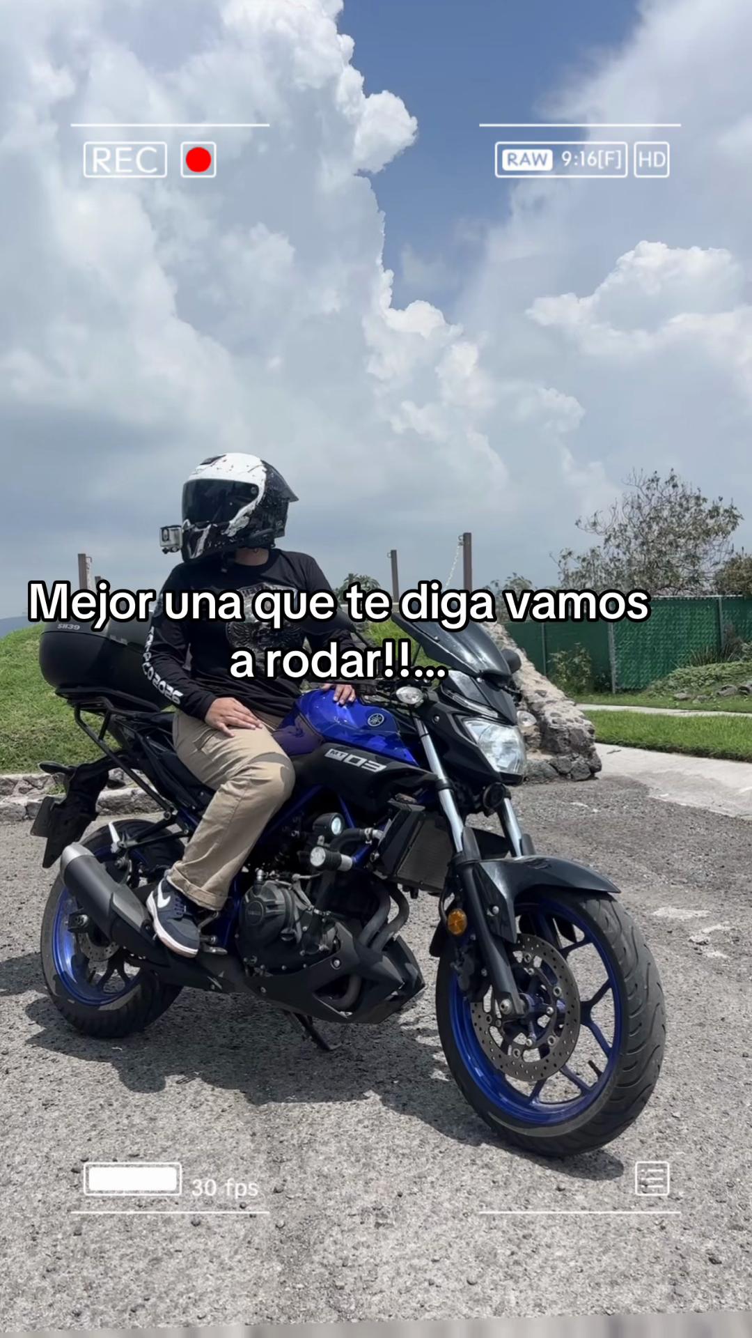 @JennEsp44