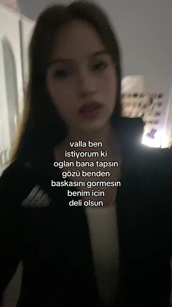 @lola