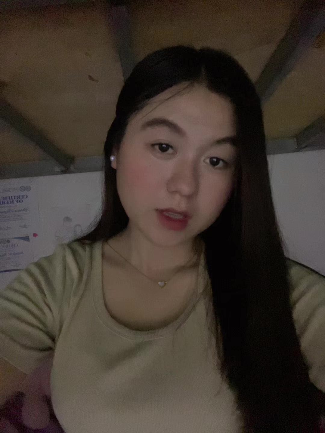 @👣