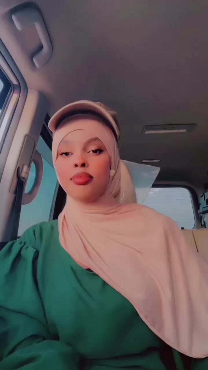 @Fadumo Riyaad