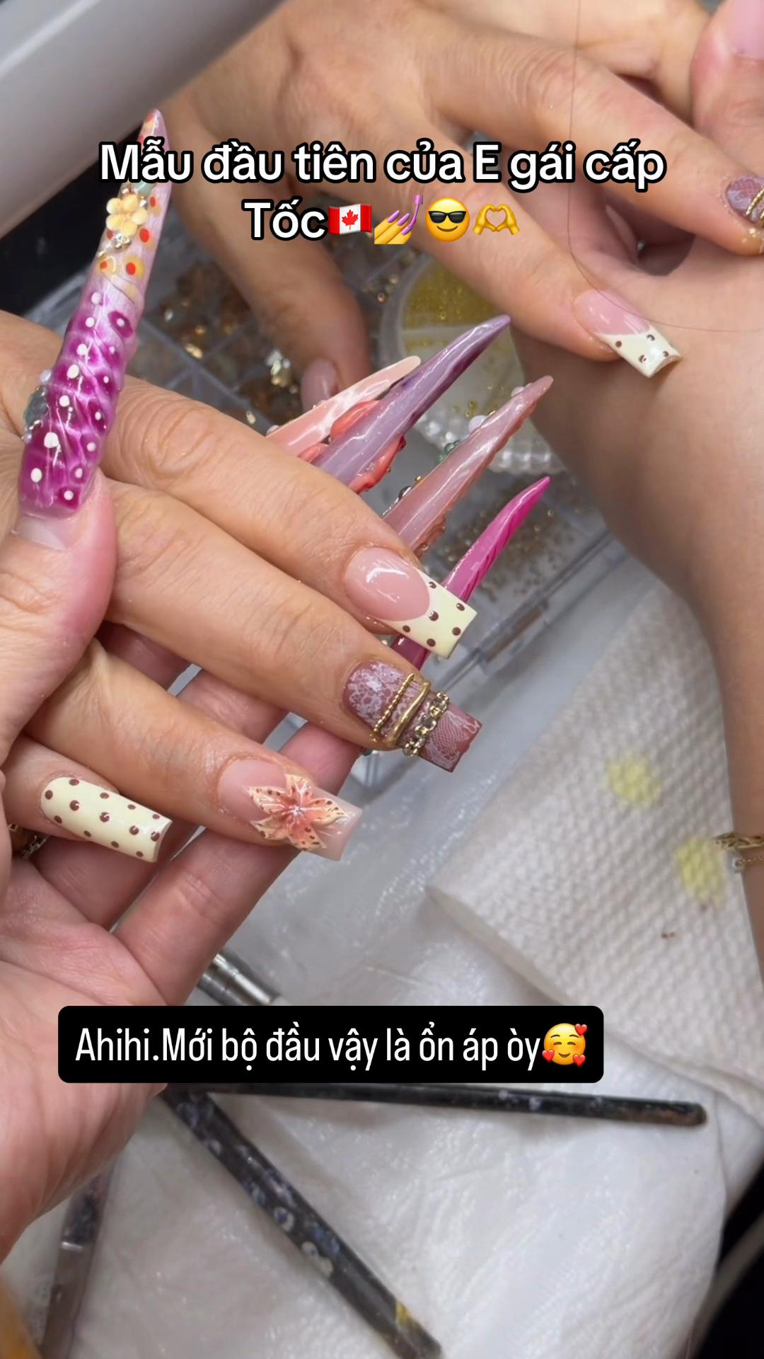 @KimmieNails🇻🇳&hearts;️🇨🇦Tấu H&agrave;i😜