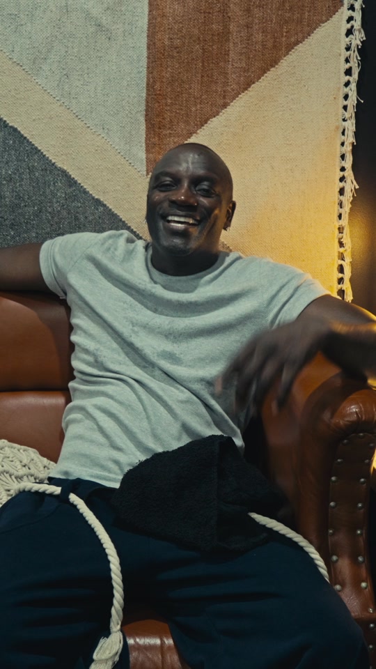 @AKON