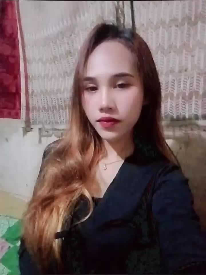 @Claudia Karim