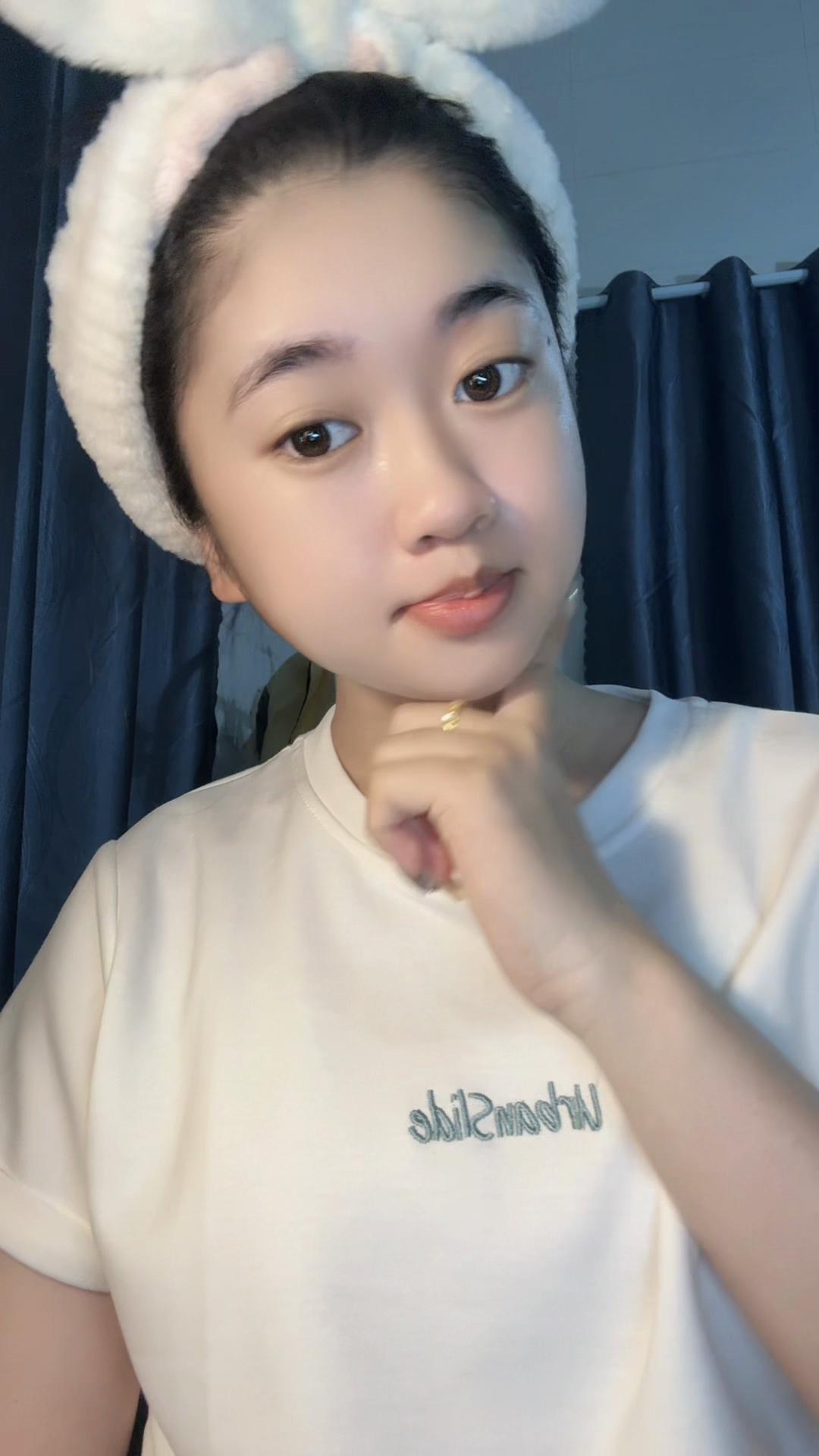 @Nhật Linh đời thường🩴