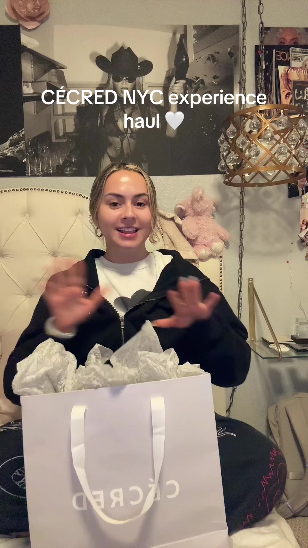 @Claireyoncé 🐝