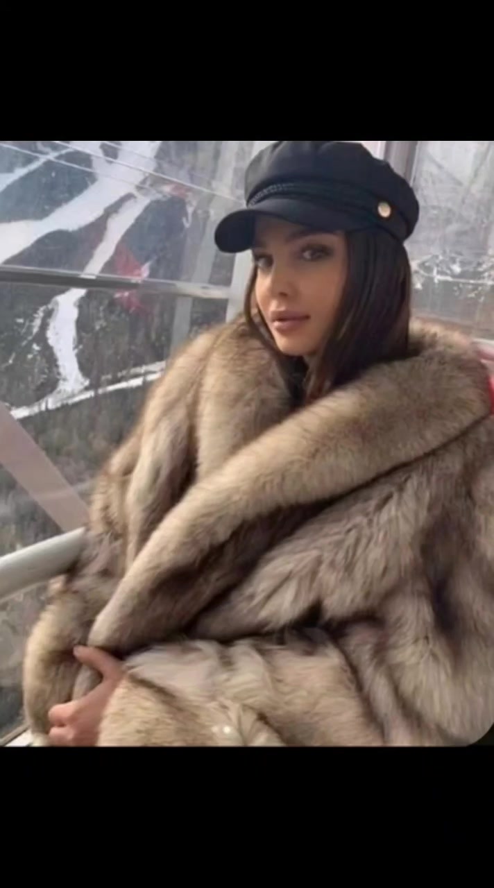 @Fur coat fans