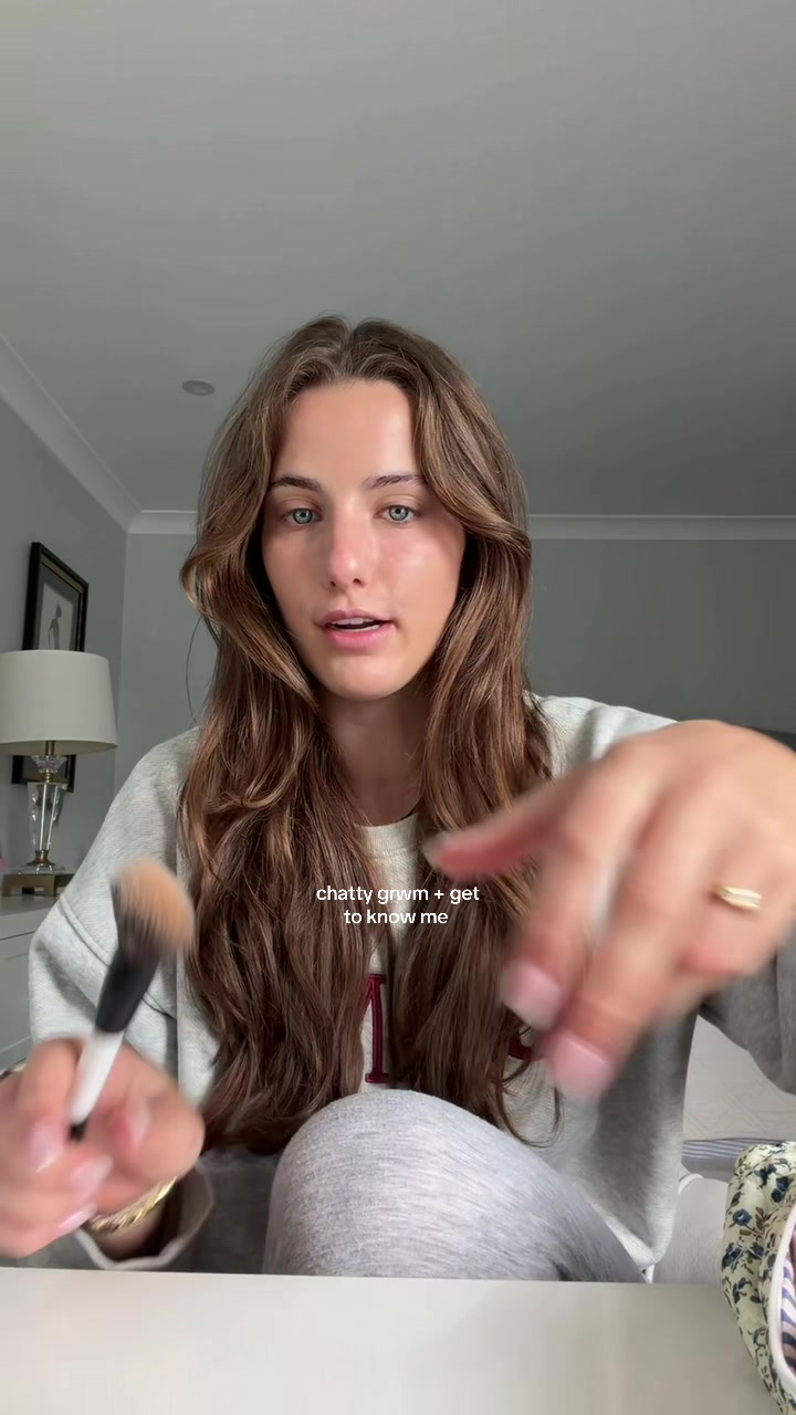 @laura