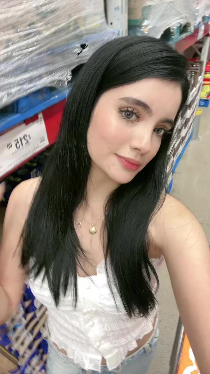 @Lizbeth Sofía 🦢