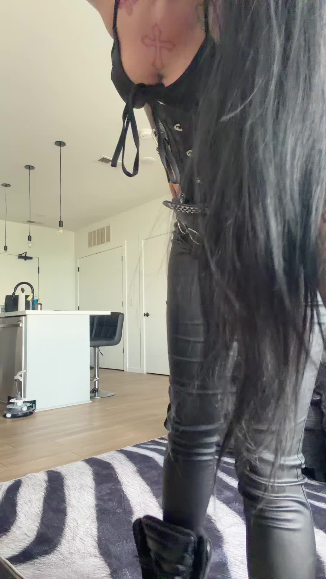 @kat ✮⋆˙