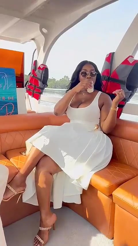 @Carmen Maryse Sama