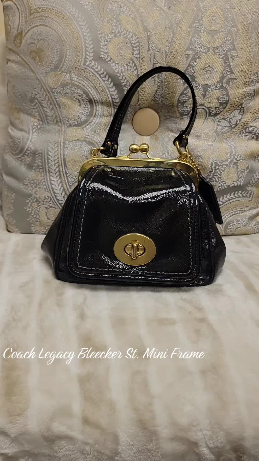 @CoolGirlCarry