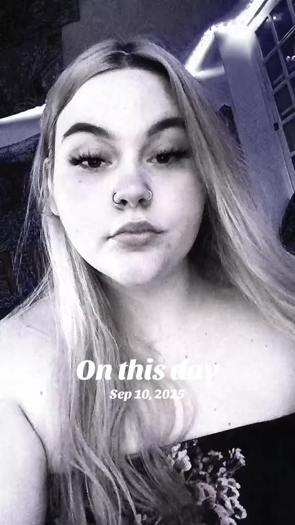 @Lena💛🌻