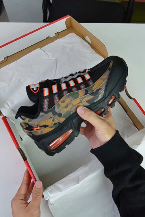 @Sneakerfactory