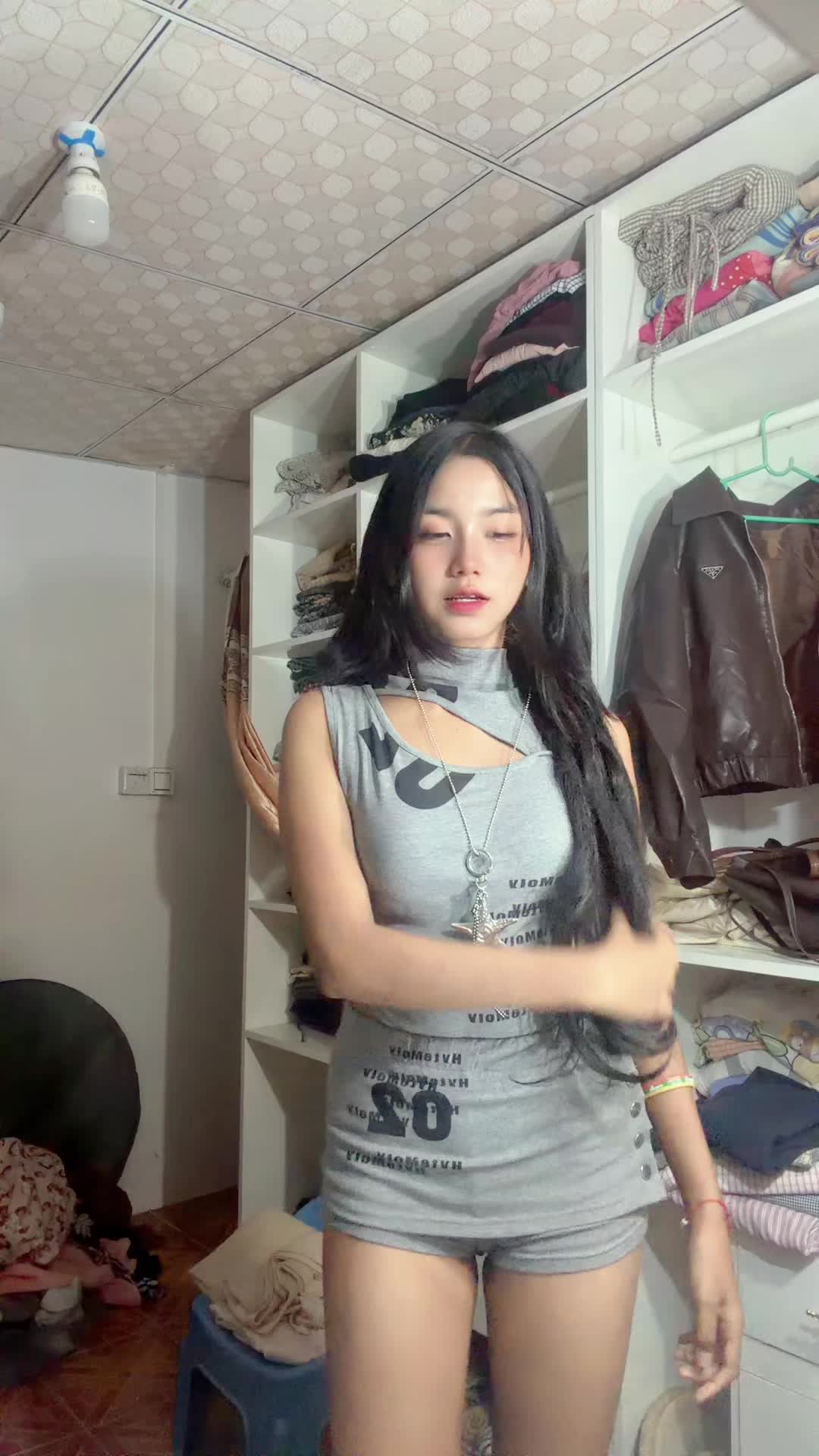 @user90446157993
