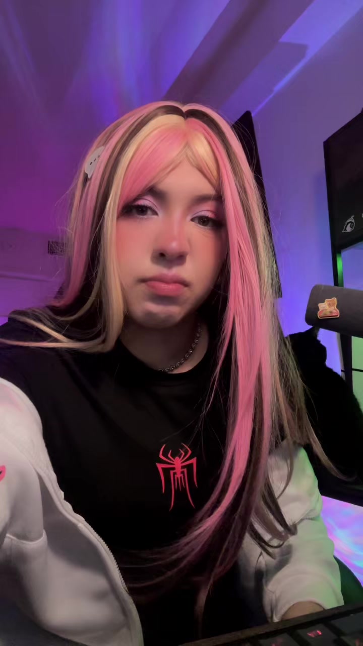 @Avrilellg