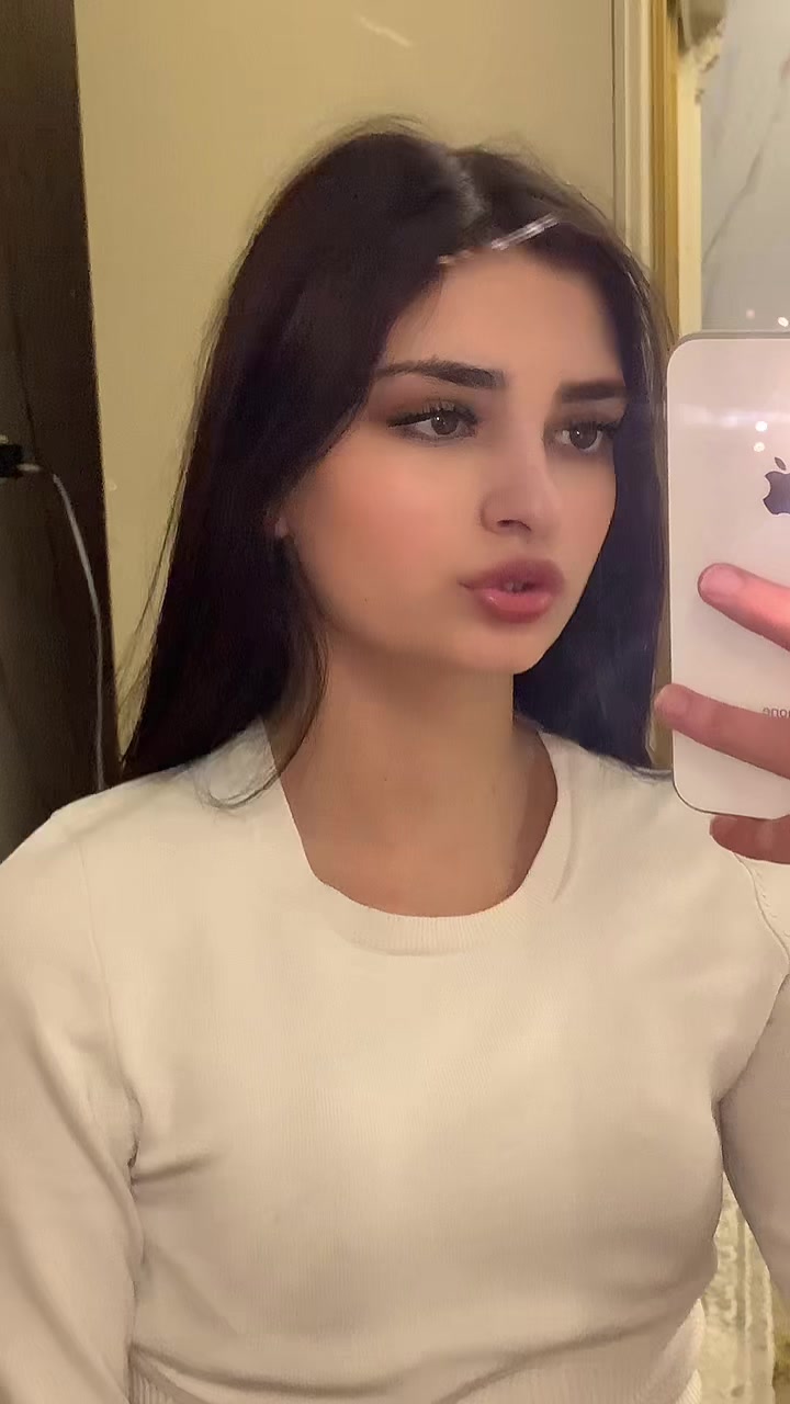 @𝐄|𝐕