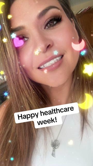 @Foxynurse01