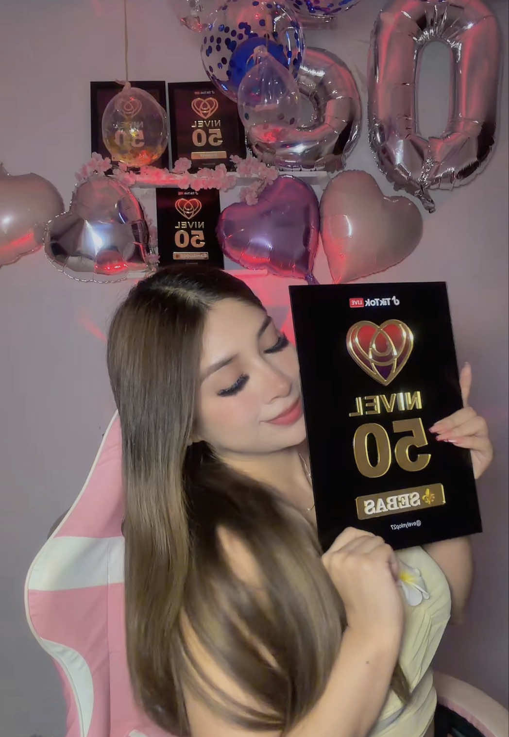 @⚜️🍓𝓔𝓿𝓮𝓵𝔂𝓷