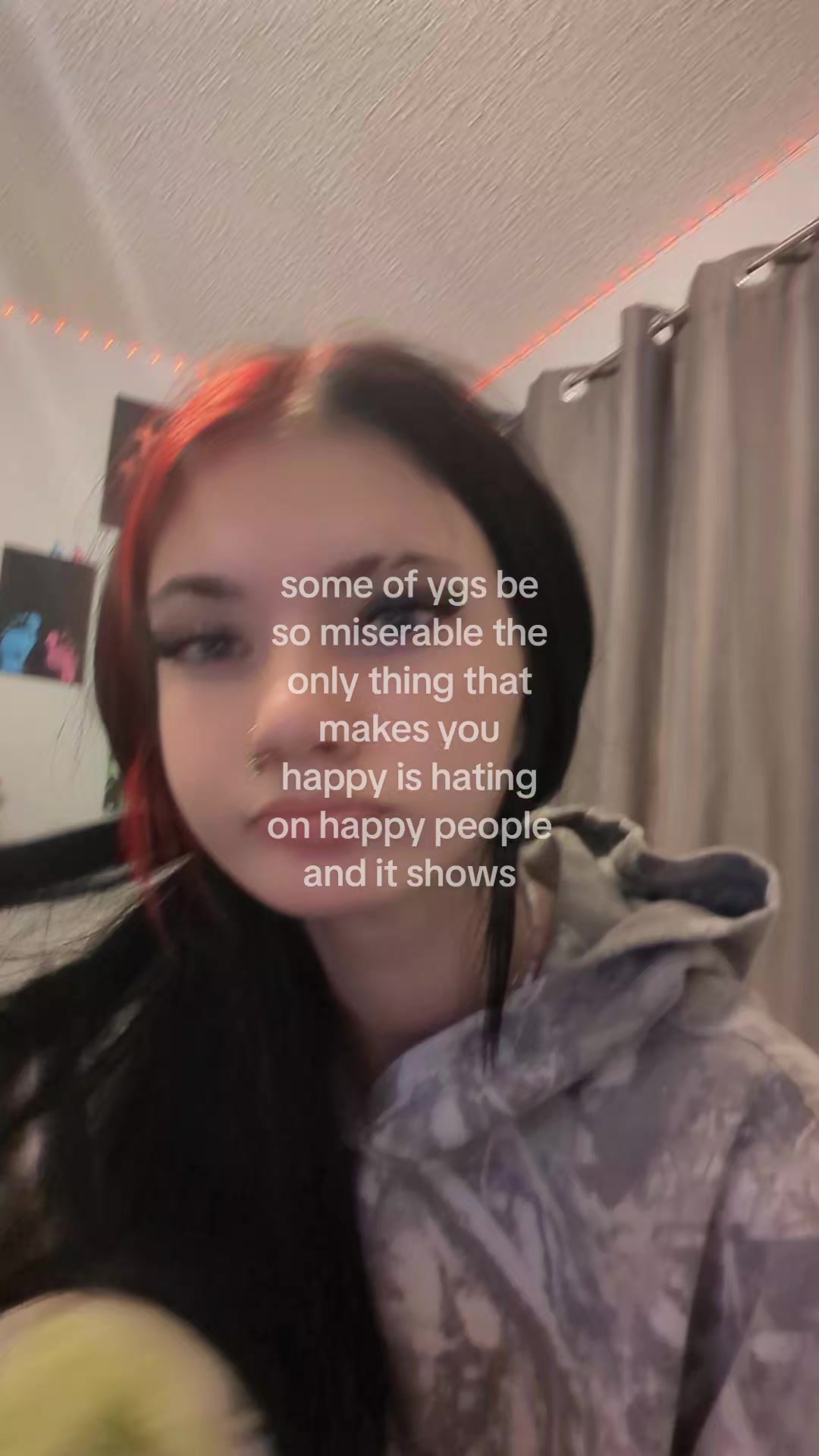 @🫥