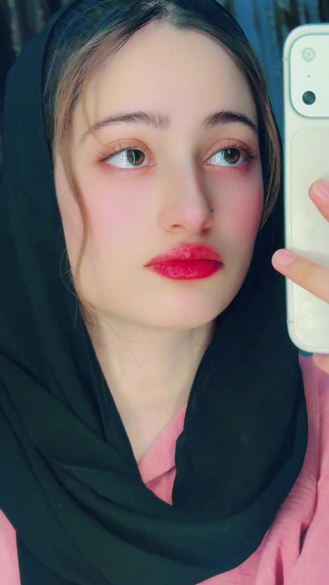@🦋Ghezal Nazari4. 👑