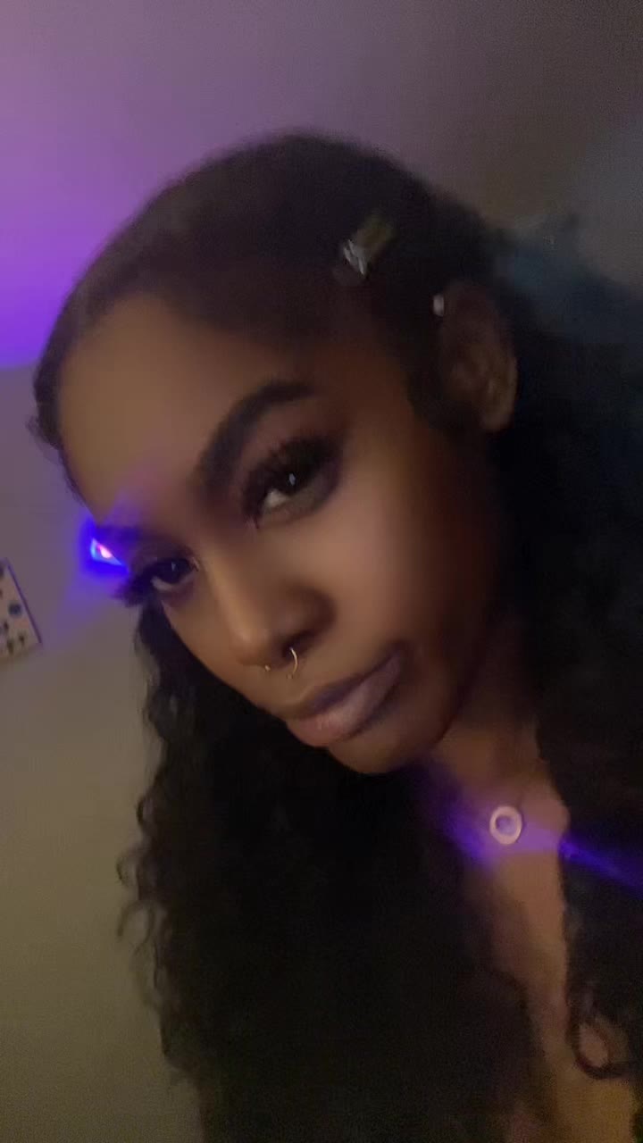 @quewchii
