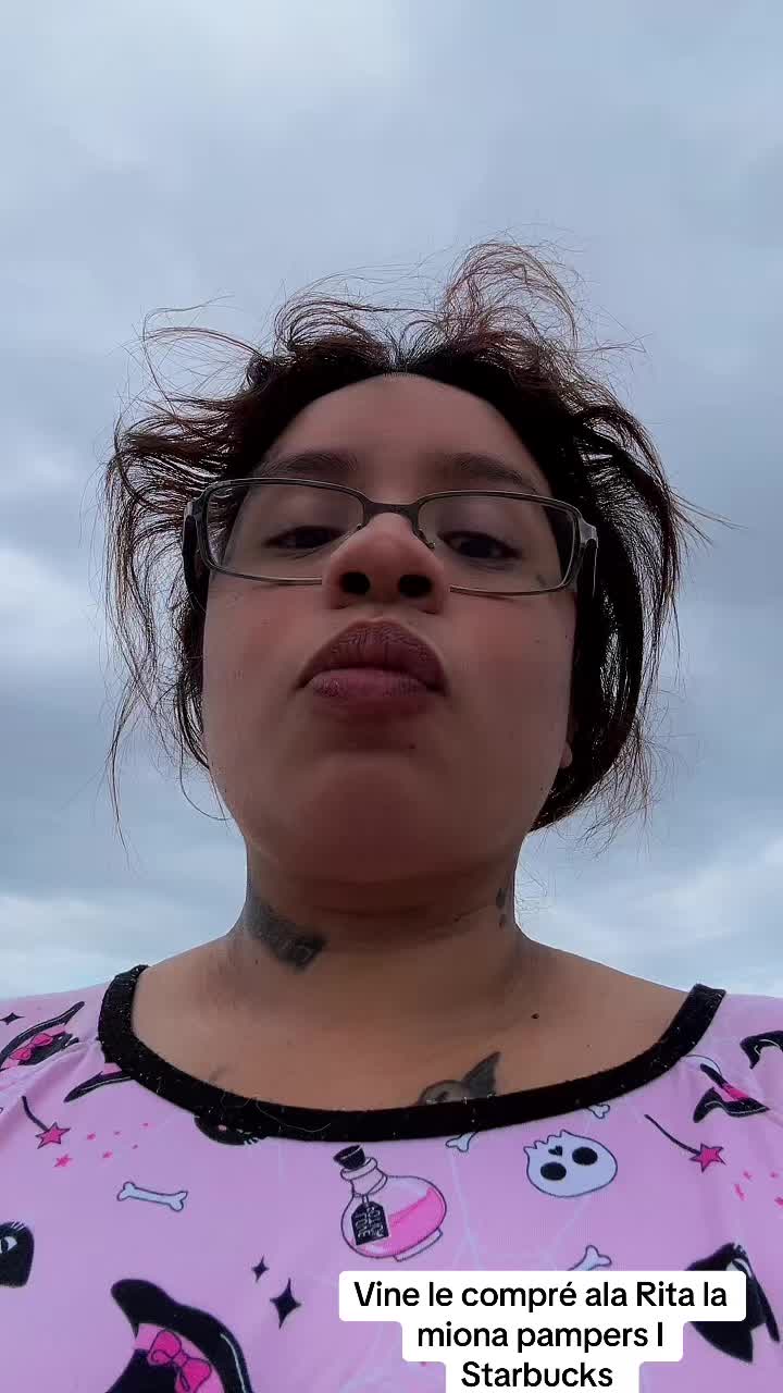 @lalalopez