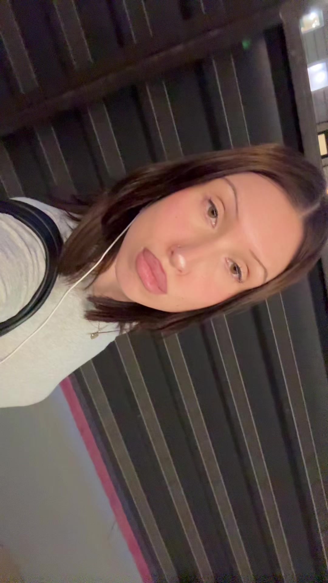 @💋