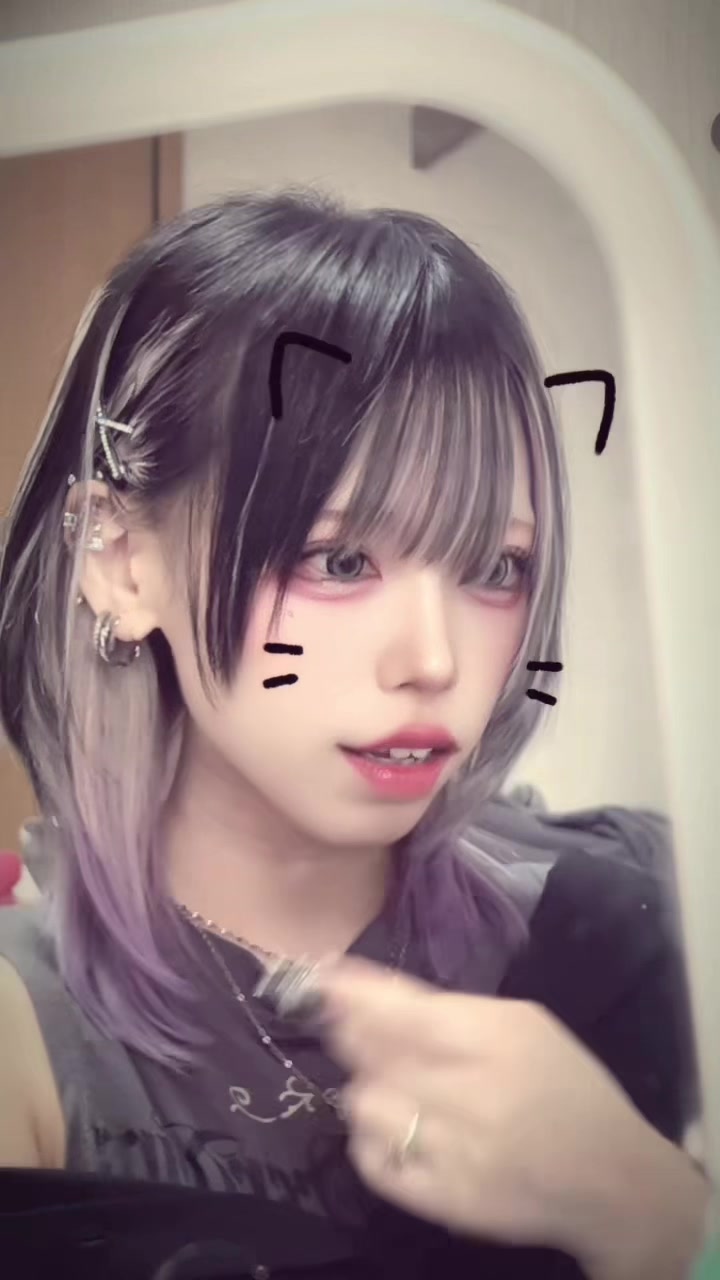 @😈