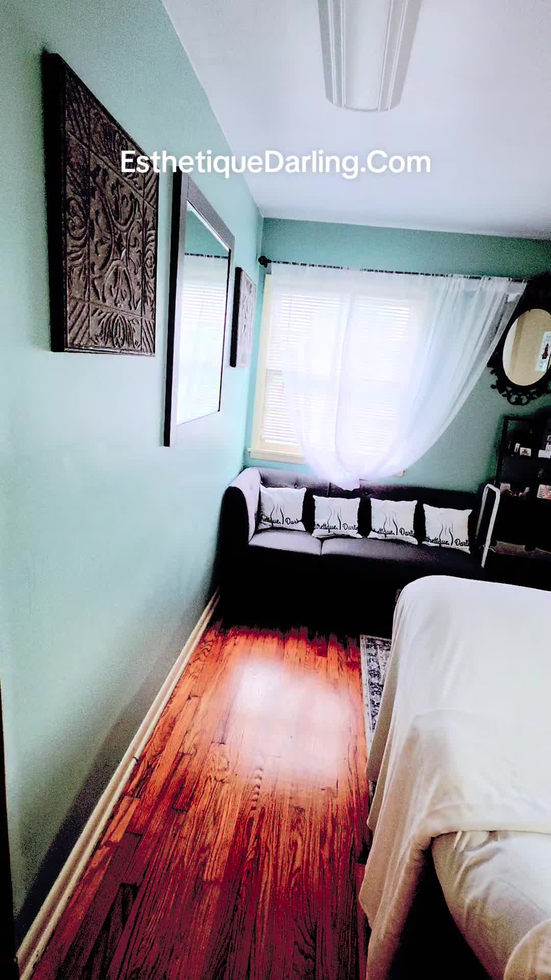 @Esthetique, Darling LLC