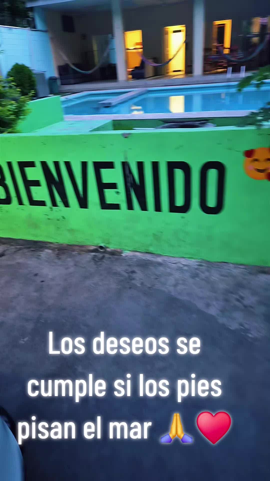 @Mey