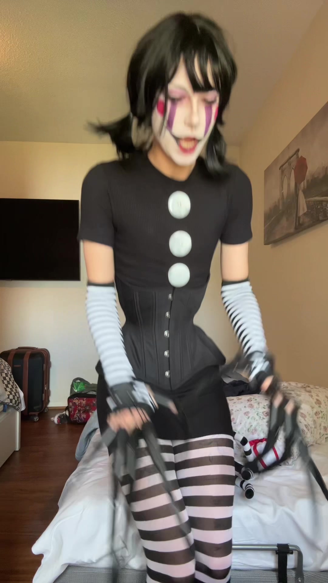 @✨clown town✨