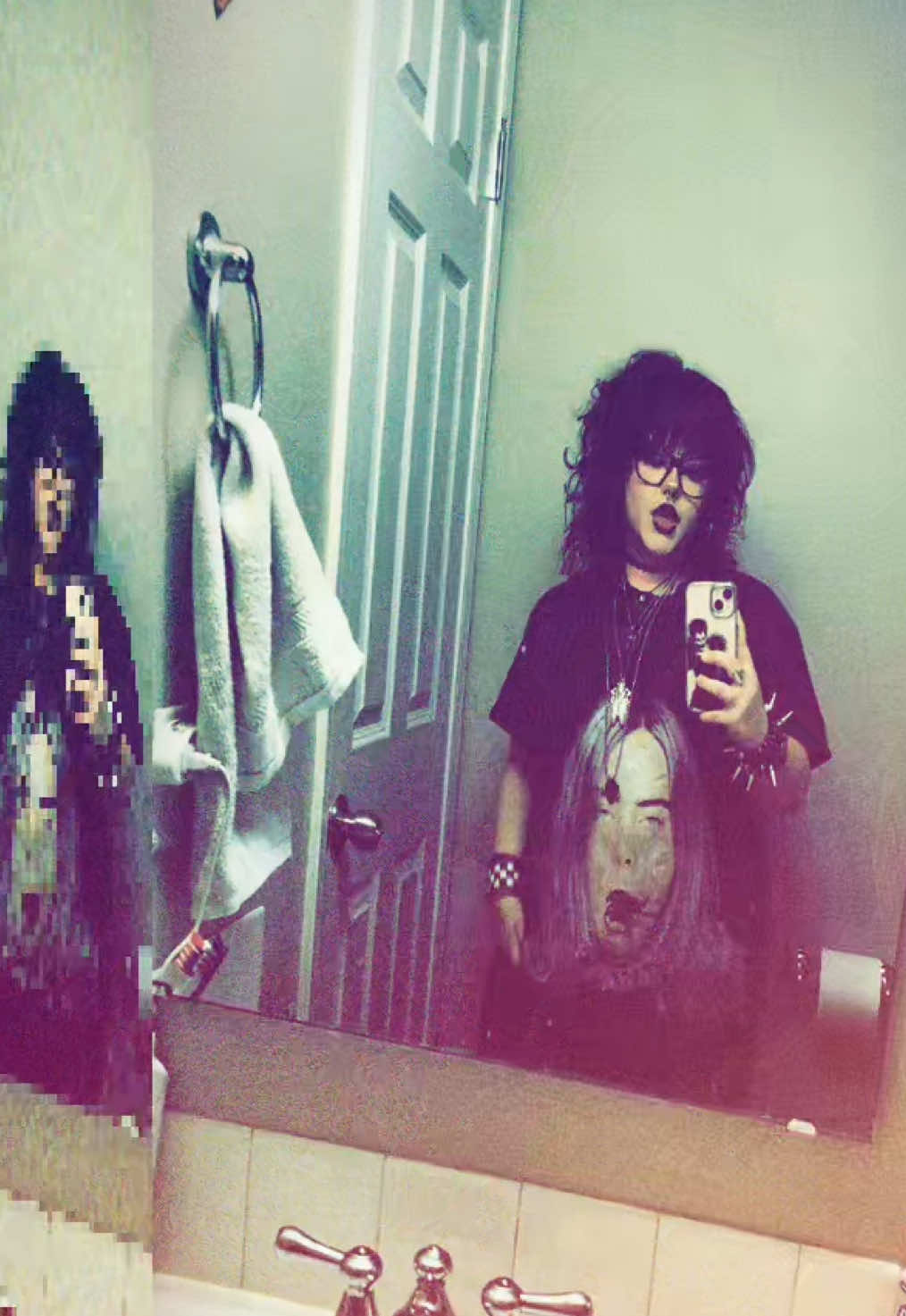 @s3lfess.kn0ts