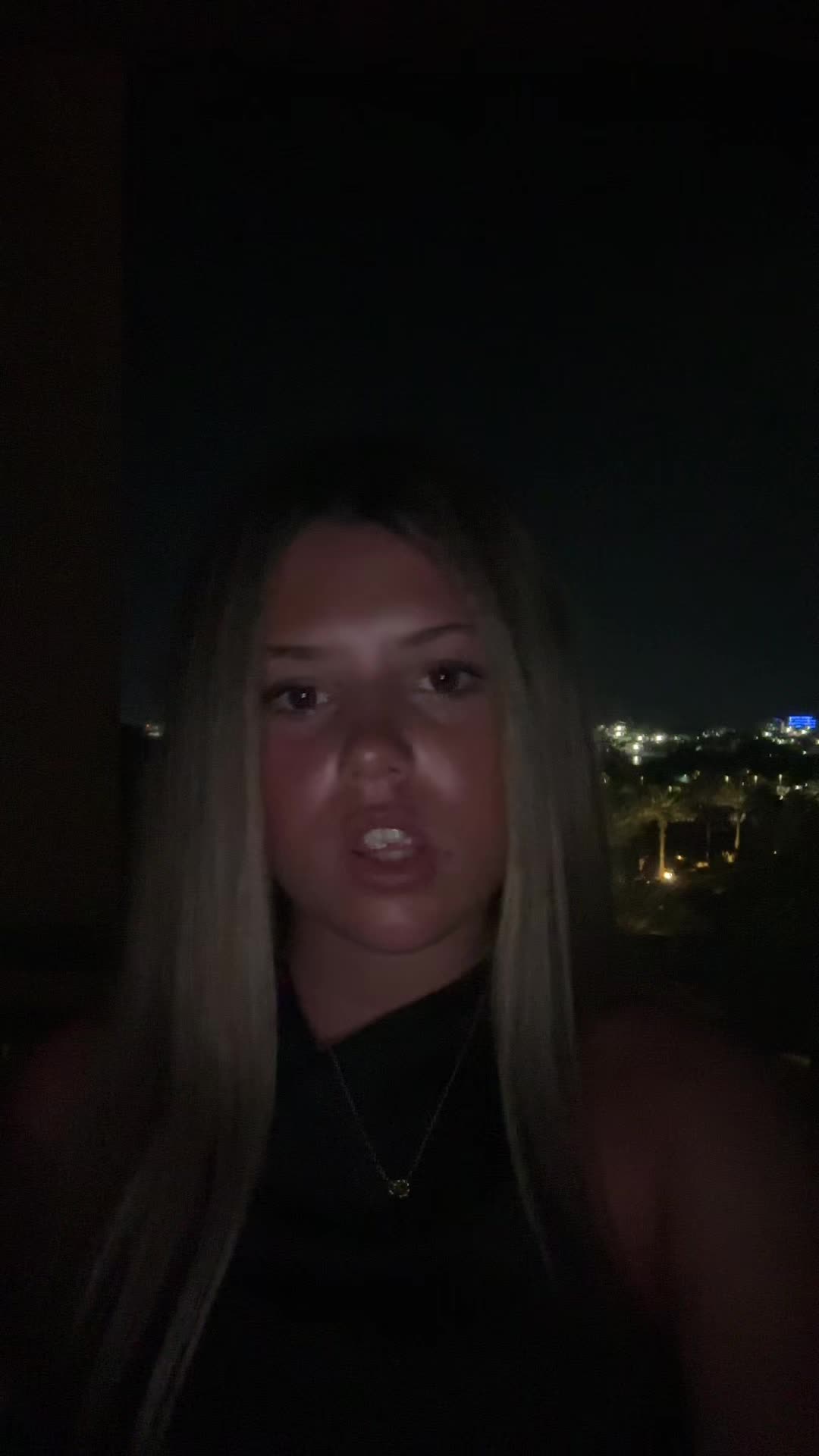 @lily