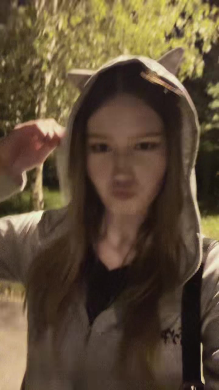 @соня кисс