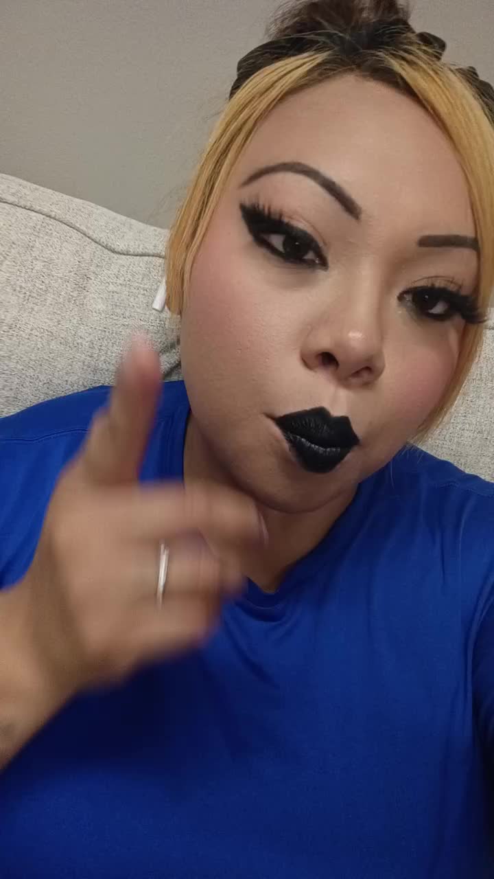 @Lala2Savage
