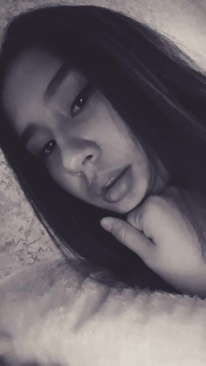 @👣