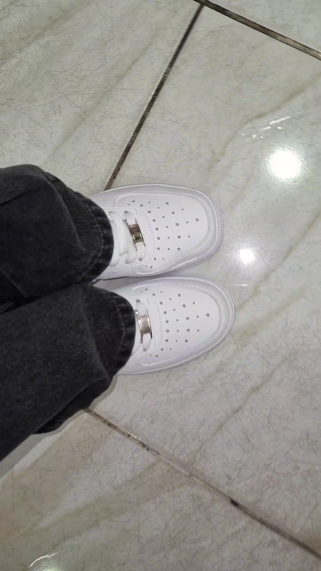@Solo Sneakers
