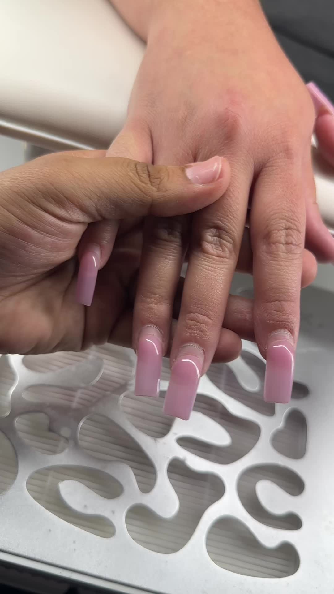 @softbutsharpnails