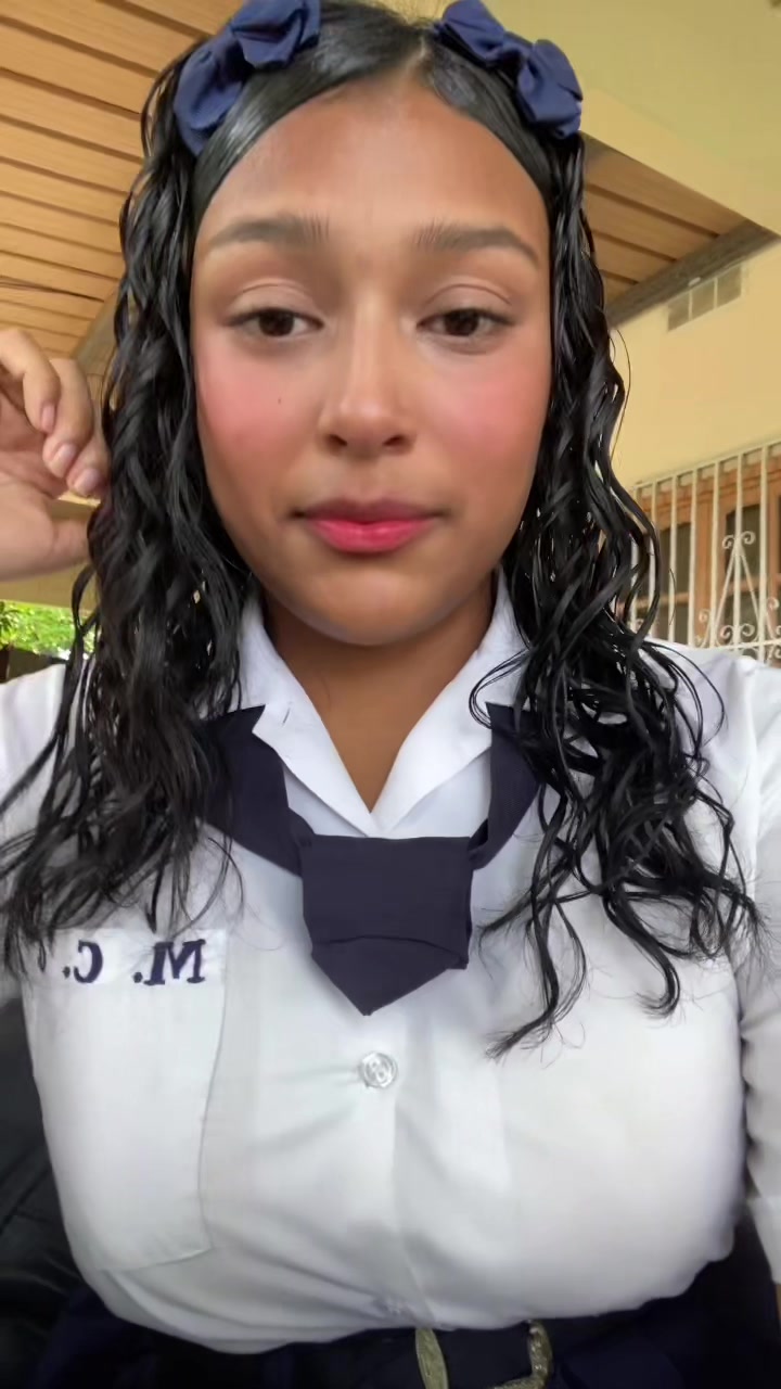 @𑣲