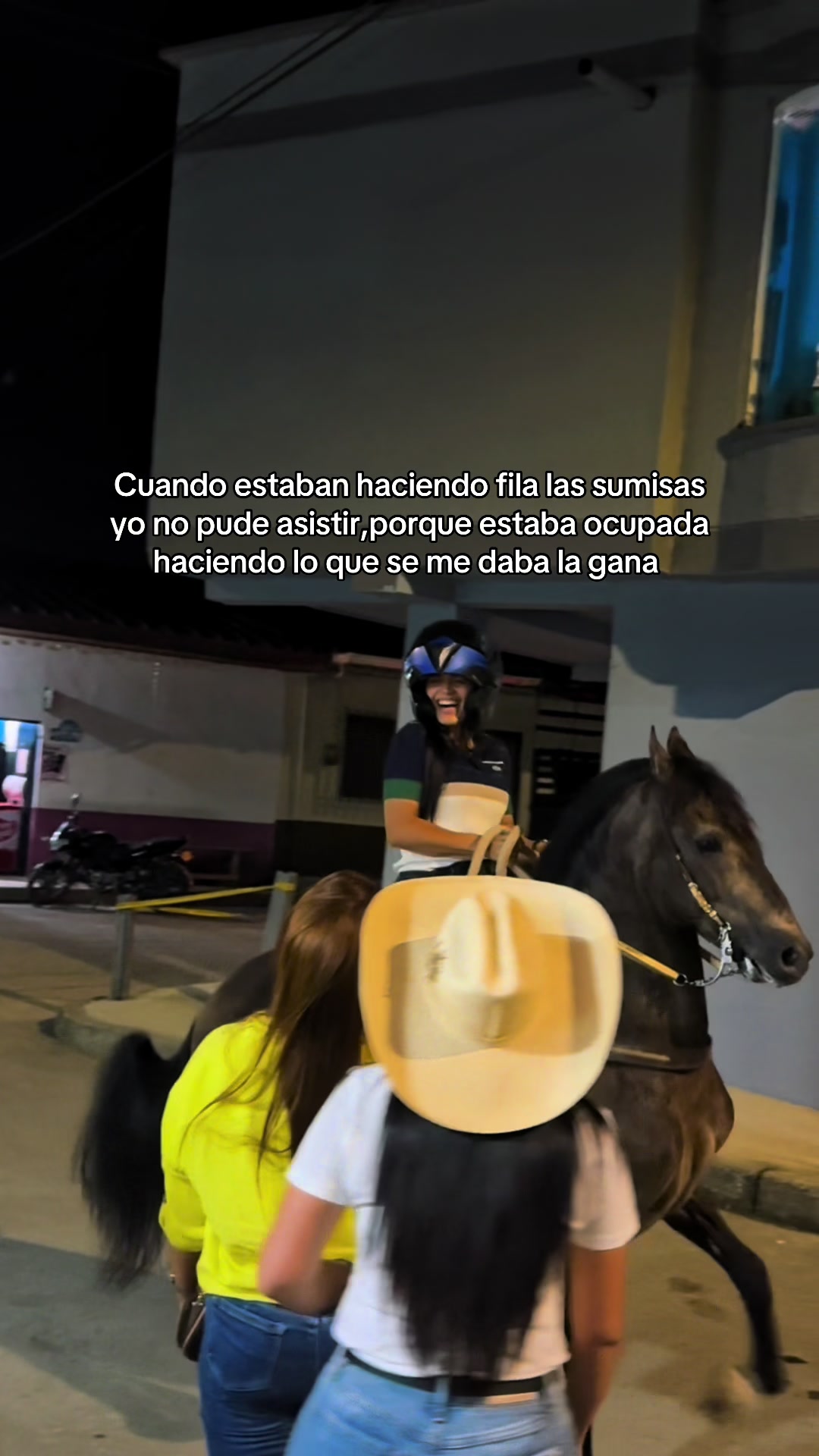 @Laura Daniela