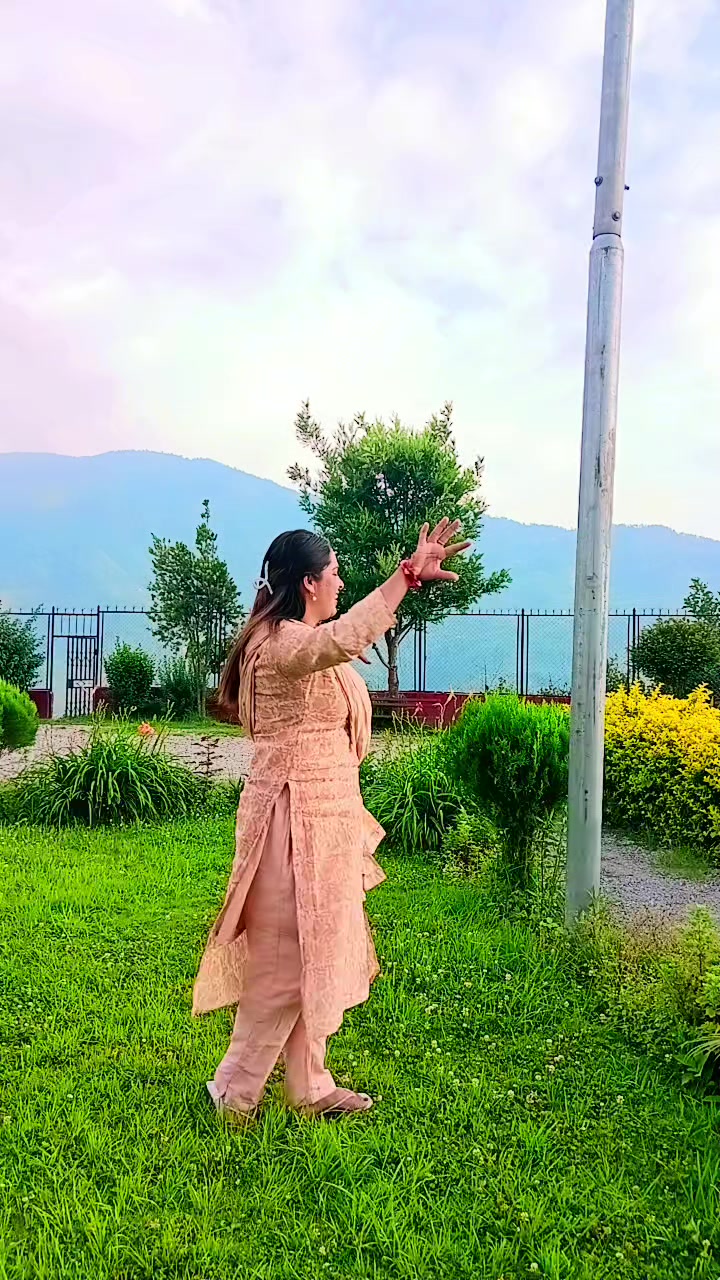 @मिरा♥️ शिबाकोटि