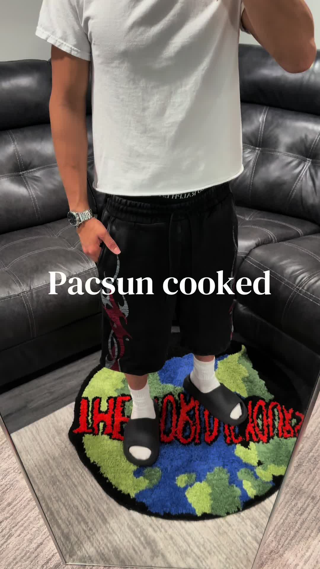 @⛦