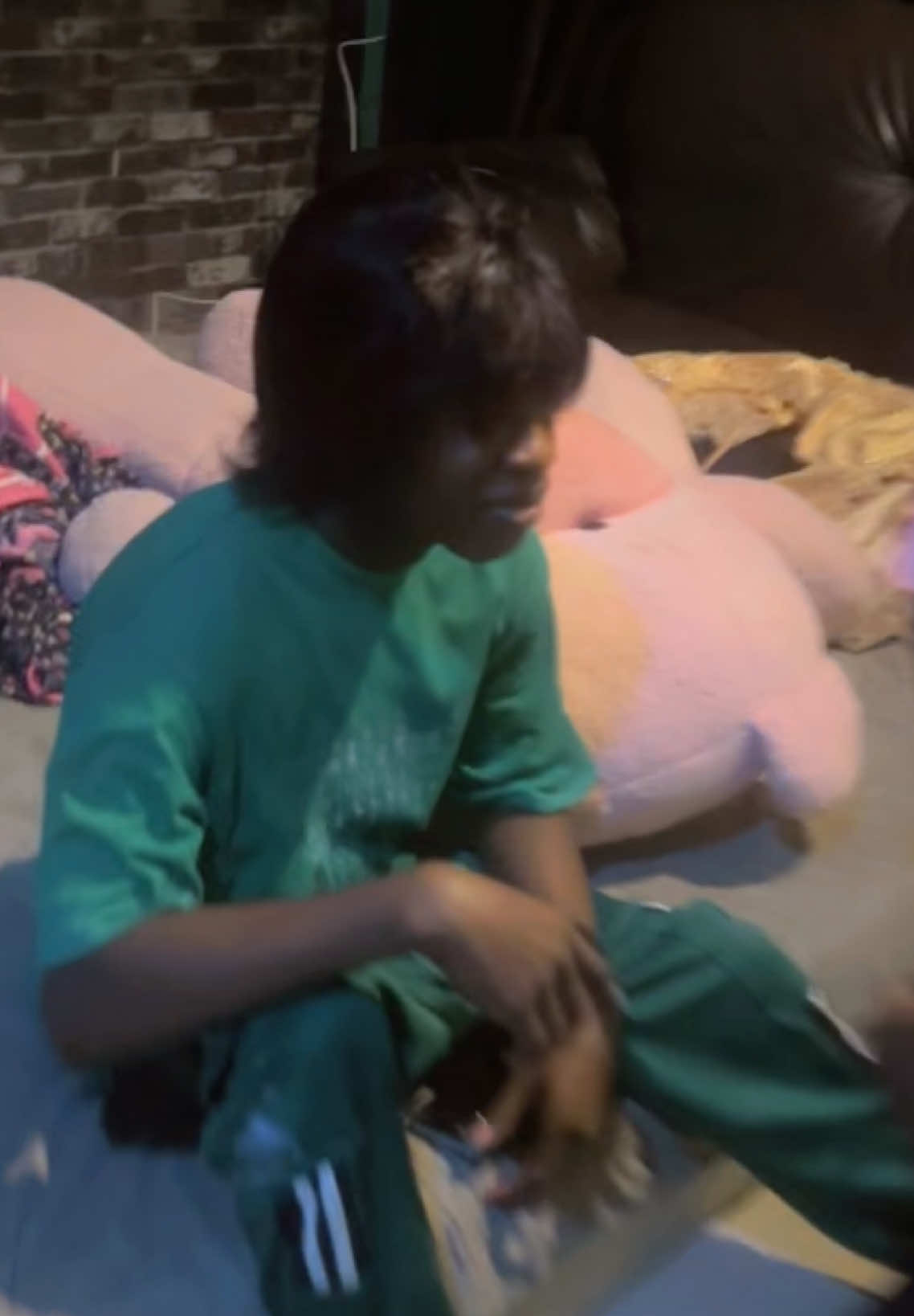 @illegurl⁷